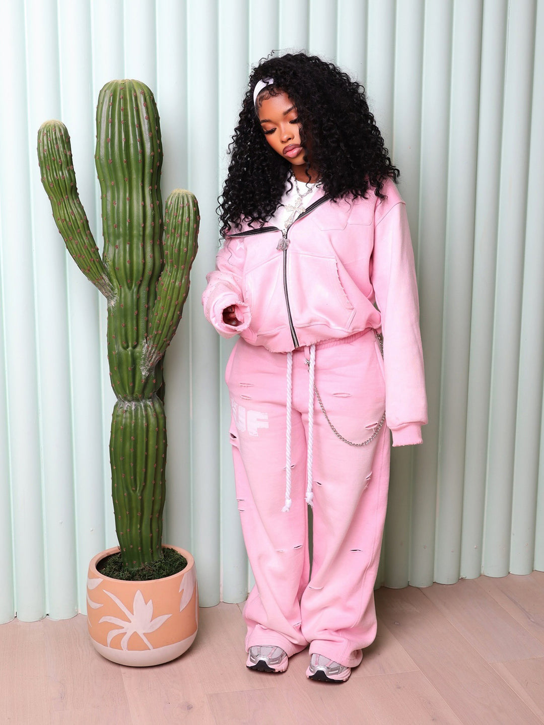 Fashionable Hooded Sweatshirt & Ripped Sweatpants