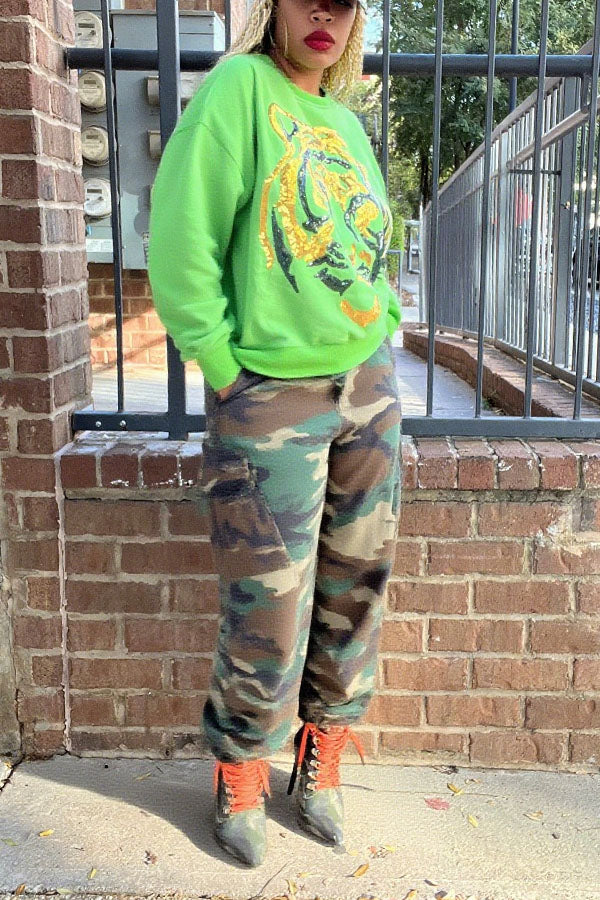 Fashionable Tiger Sequined Sweatshirt