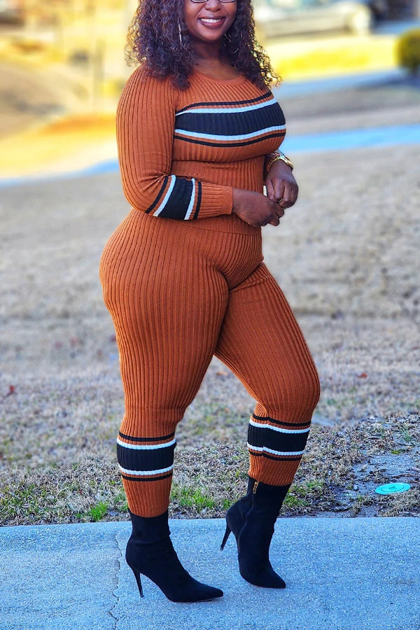 Stylish Colorblock Striped Sweater Suit