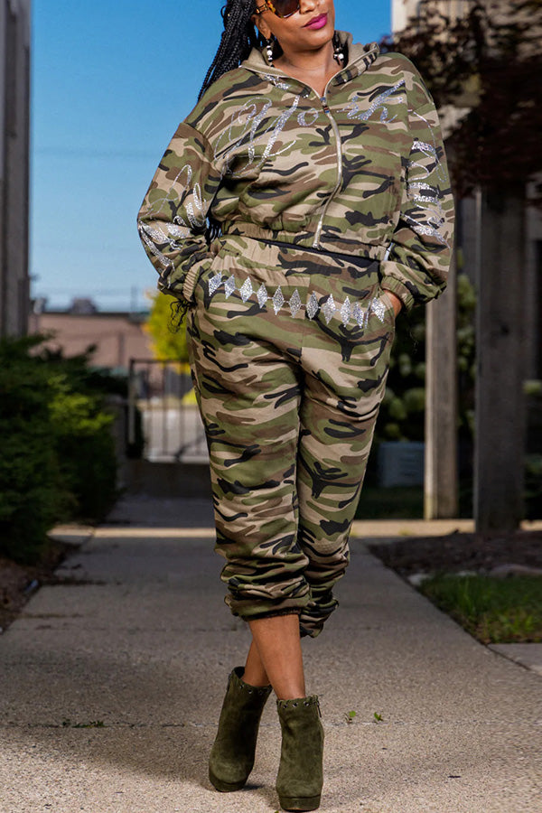 Casual Rhinestone-Embellished Camouflage Jogger Set
