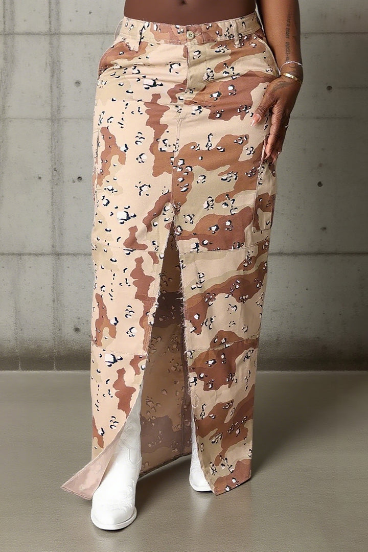 Stylish Camo Print Split Hem Pockets Skirt