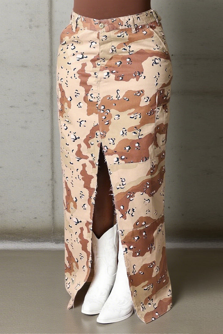Stylish Camo Print Split Hem Pockets Skirt