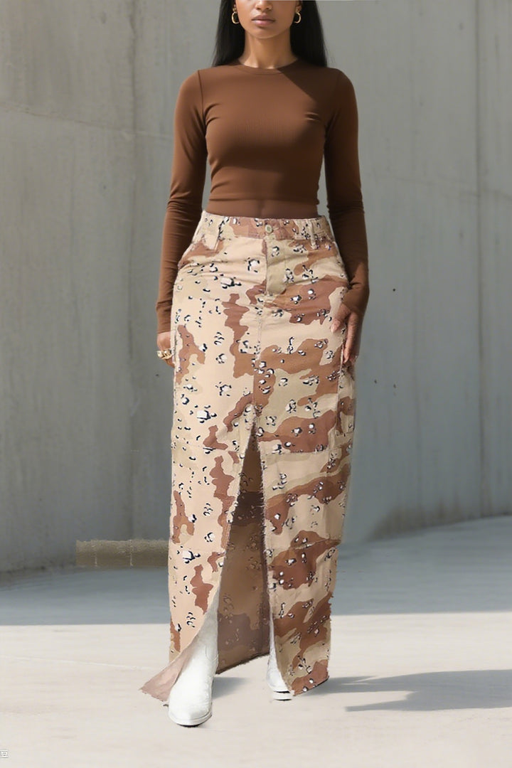 Stylish Camo Print Split Hem Pockets Skirt
