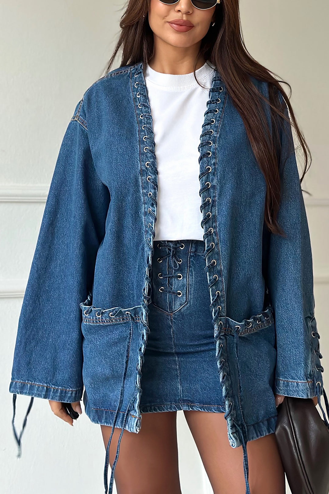 Stylish Double Pocket Eyelet Lacing Denim Jacket