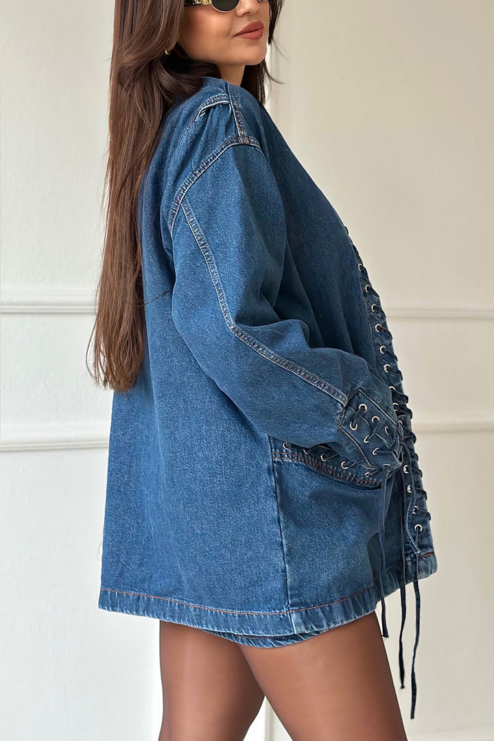 Stylish Double Pocket Eyelet Lacing Denim Jacket