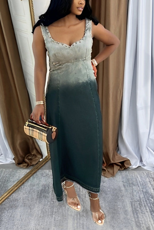 Fashionable Gradient Rivet Denim Dress*